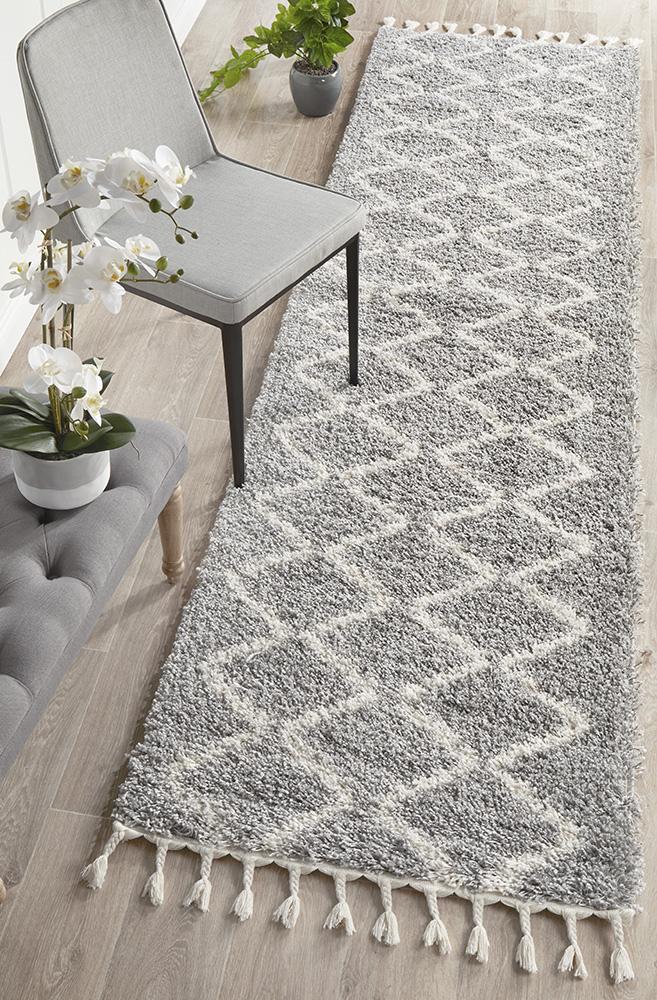 Kesar 11 Silver Runner Rug.