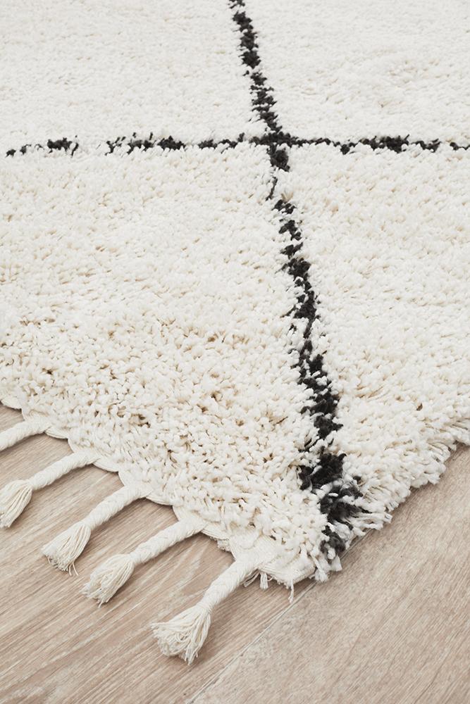 Kesar 22 White Rug.