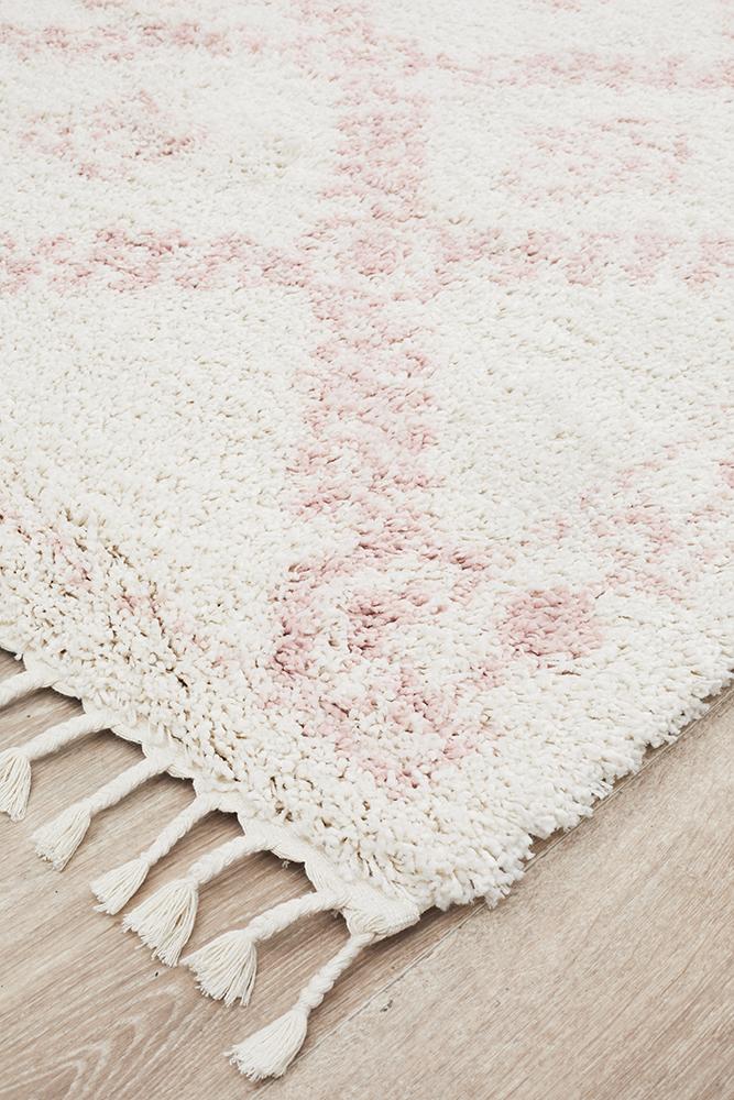 Kesar 33 Pink Rug.