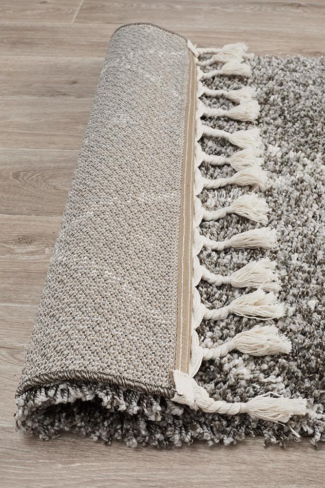 Kesar 44 Grey Runner Rug.