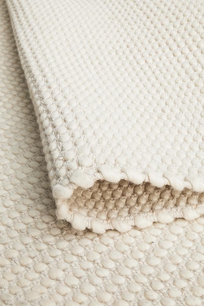 Nordicnavian 300 White Rug.