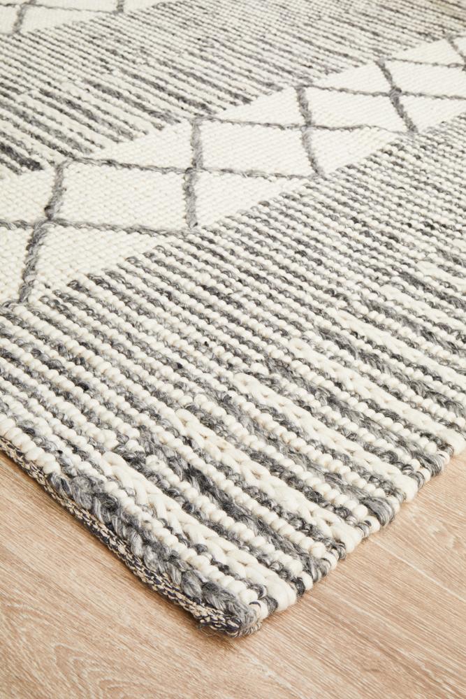 Nordicnavian 316 Grey Rug.