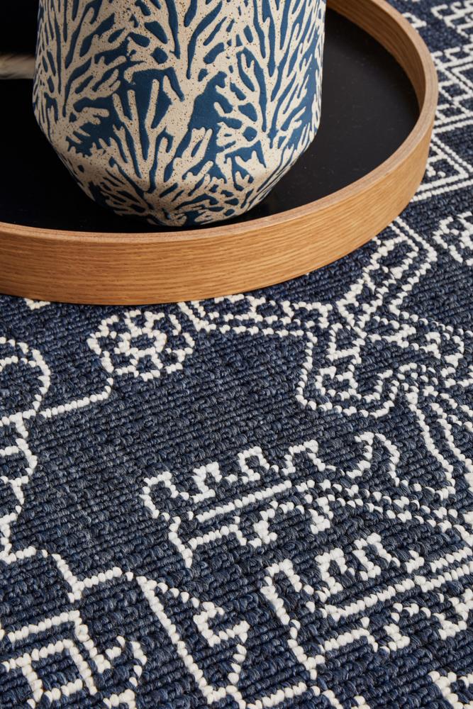 Bahari 5555 Navy Rug.