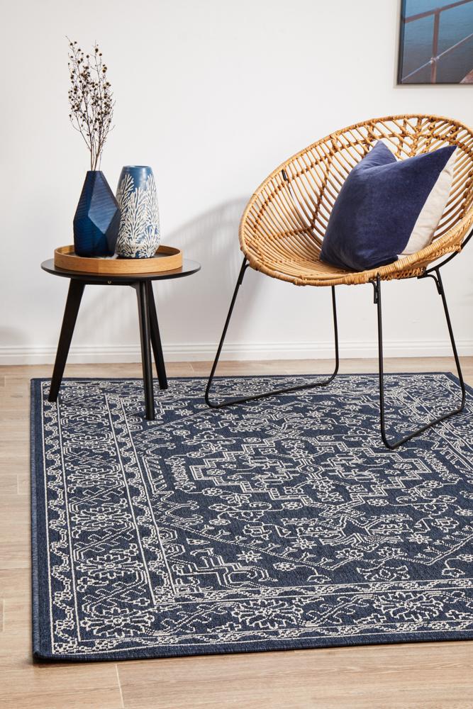 Bahari 5555 Navy Rug.