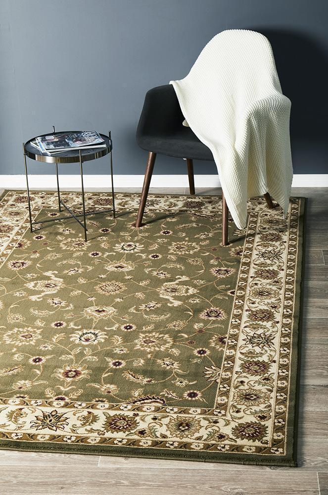 Tuggerah Collection Classic Rug Green with Ivory Border.