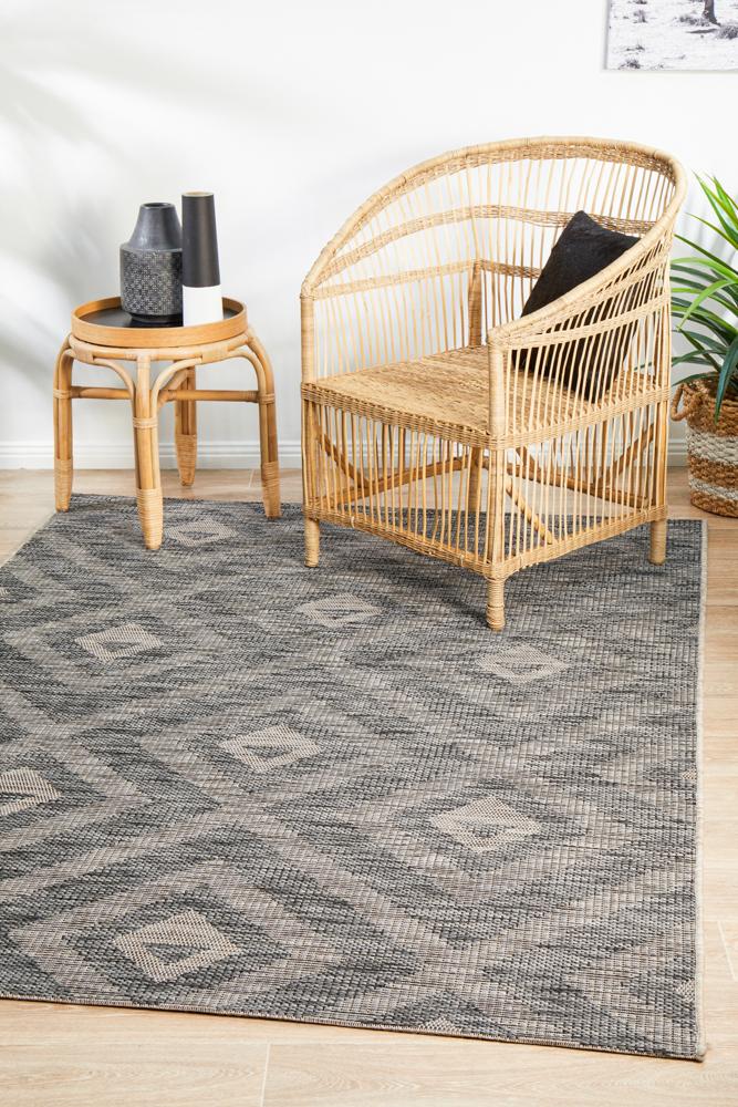 Culture Terrace 5504 Black.