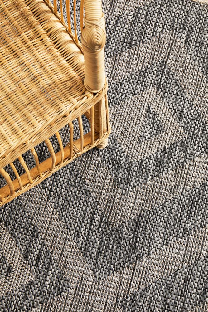 Culture Terrace 5504 Black.